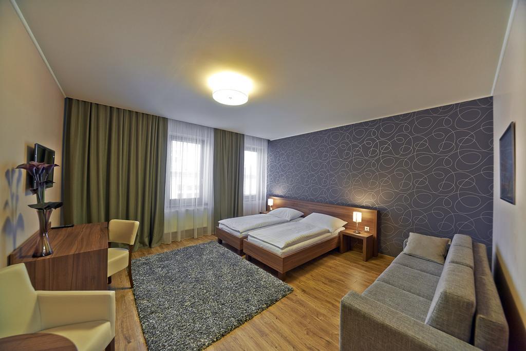 Penzion Club Skalica Luaran gambar